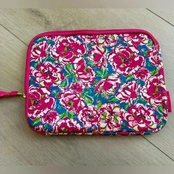 Lily Pulitzer Tablet,  I pad Case zipper pink floral - Picture 1 of 3